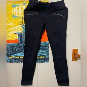 High-waisted Black Skinny Pants